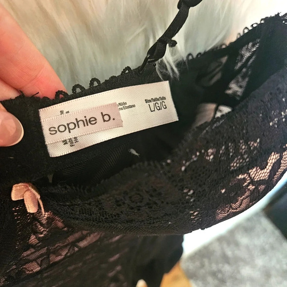 Sophie B Lace Detail Ruffle Skirt Bottom Push Up Chemise - Picture 4 of 5